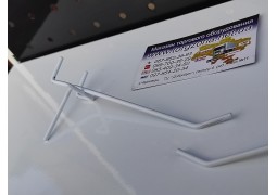 Гачок в перфорацію L-100. d-3mm. крок 30мм. (білий)